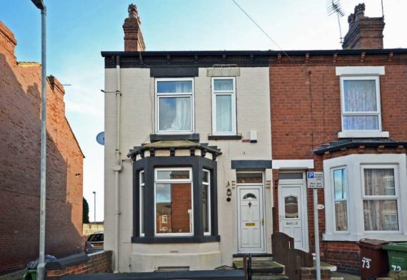 4 Bedroom End of Ter...